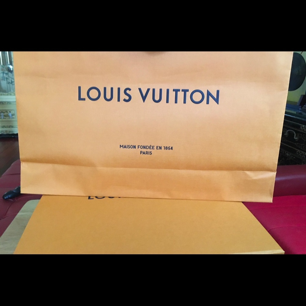 Louis Vuitton never full MM